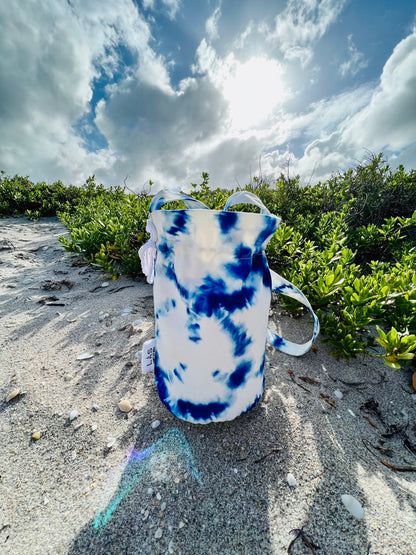 The Tie-Dye Mini Bucket Bag — Blue Surf